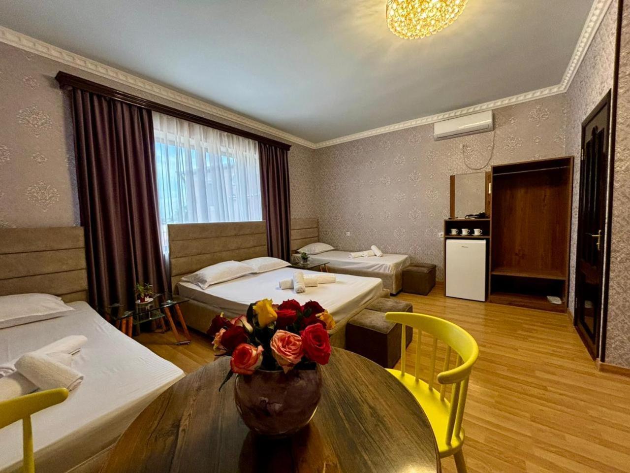 Styopa Hotel Yerevan Luaran gambar