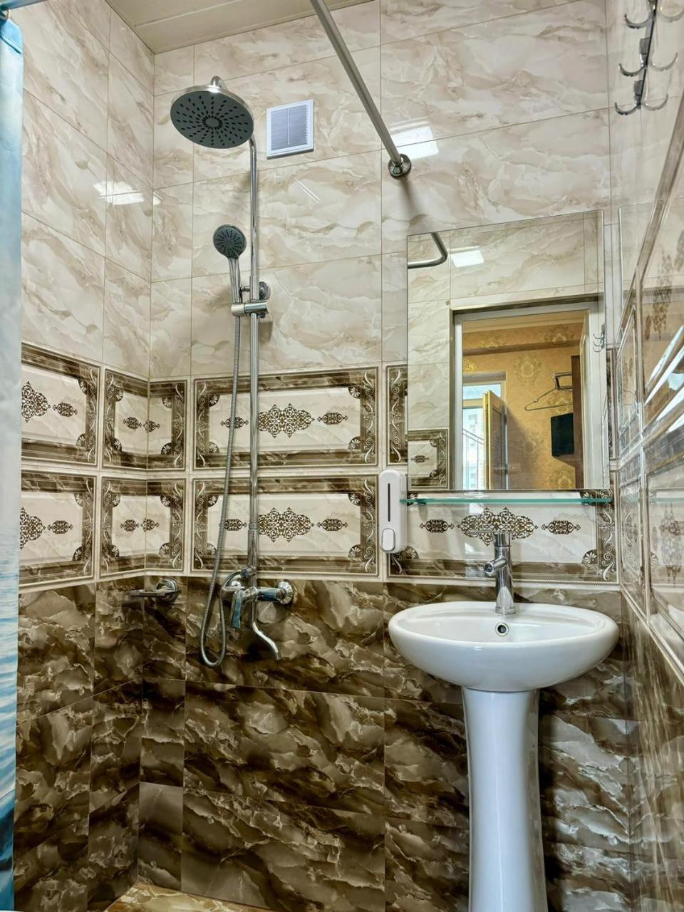 Styopa Hotel Yerevan Luaran gambar