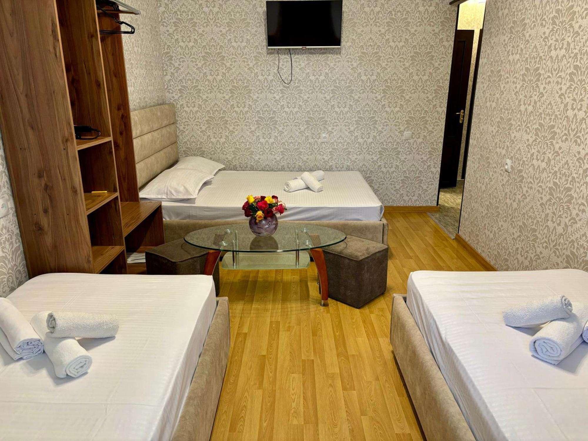 Styopa Hotel Yerevan Luaran gambar