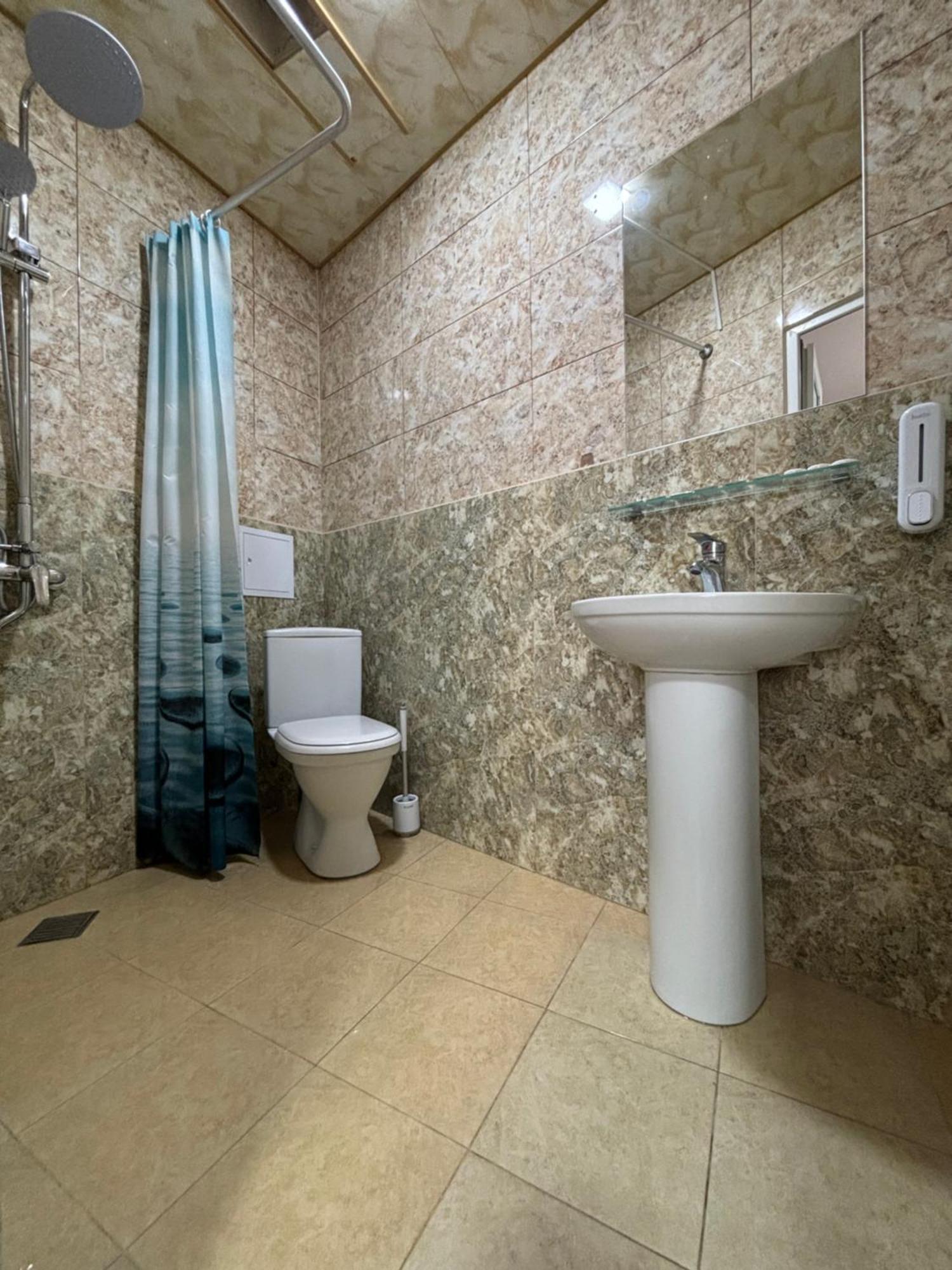 Styopa Hotel Yerevan Luaran gambar